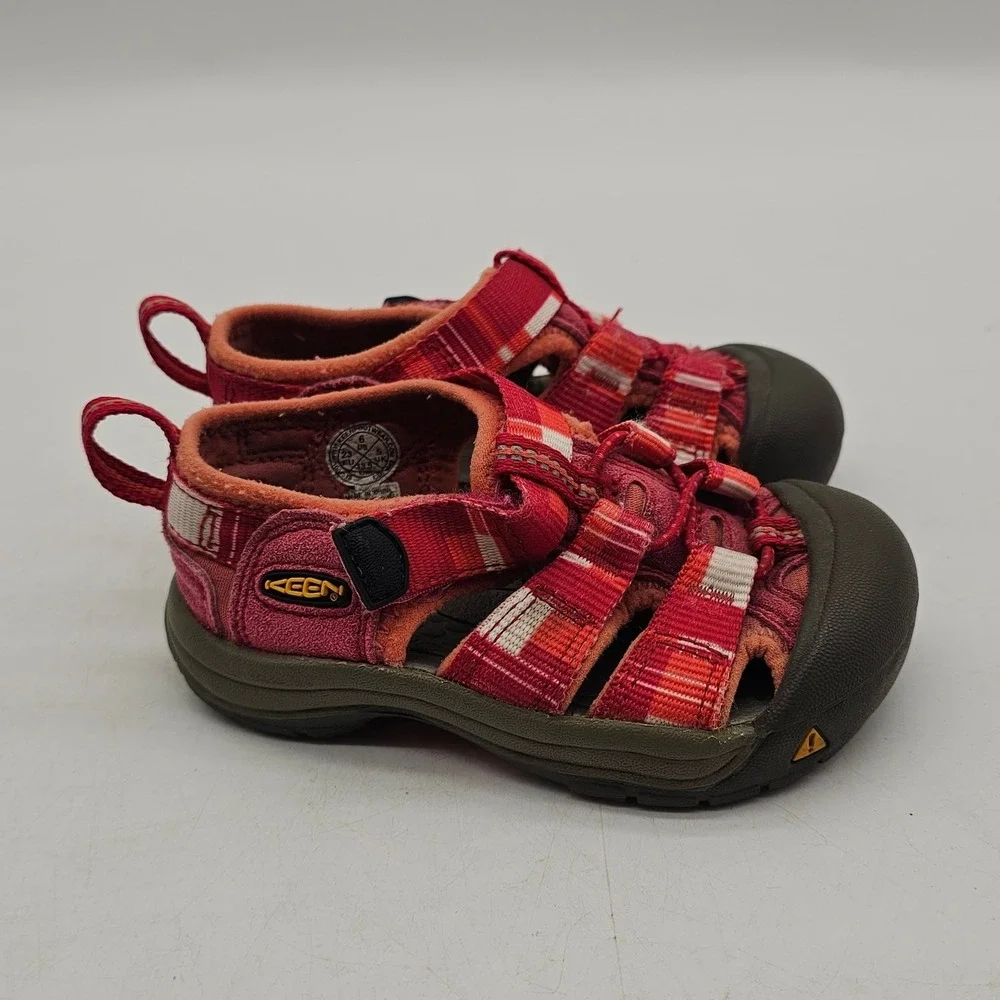 Keen toddler Girls Newport H2 Sandals Pink Waterproof Sports Hiking Size 6